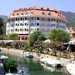 Hotel Fortuna İçmeler