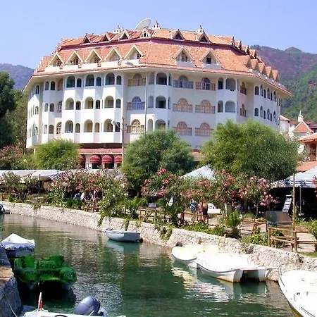Hotel Fortuna İçmeler
