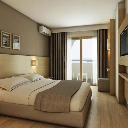 Otel Fortuna 3*